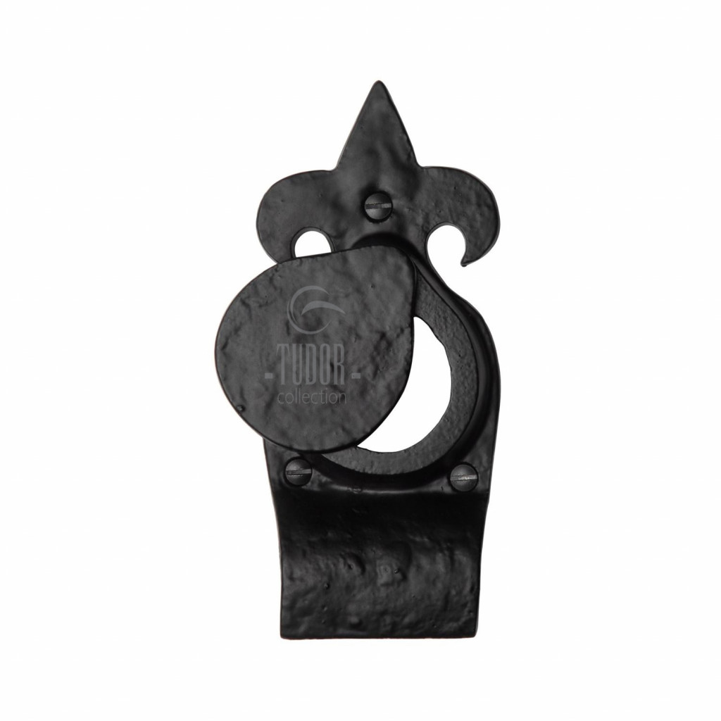 M Marcus Tudor Rustic Black Fleur-de-Lys Yale Cylinder Door Pull with Cover