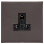 M Marcus Heritage Brass Windsor Range 5 Amp 3 Round Pin Socket