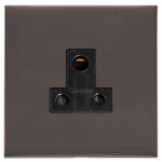 M Marcus Heritage Brass Windsor Range 5 Amp 3 Round Pin Socket