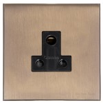 M Marcus Heritage Brass Windsor Range 5 Amp 3 Round Pin Socket