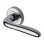 M Marcus Heritage Brass Door Columbus Design Handle Lever Latch on Round Rose