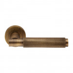 Carlisle Brass Varese Knurled Lever on Round Rose