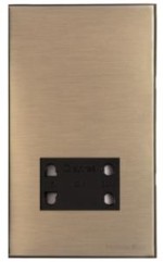 M Marcus Heritage Brass Windsor Range Shaver Socket Dual Output Voltage 110/240V