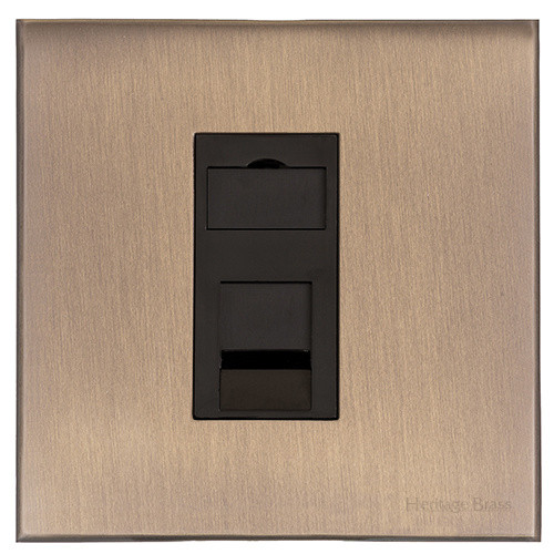 M Marcus Heritage Brass Windsor Range 1 Gang RJ45 Socket